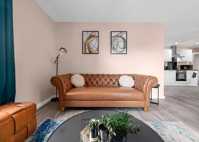 2 Bed Flat Manchester City